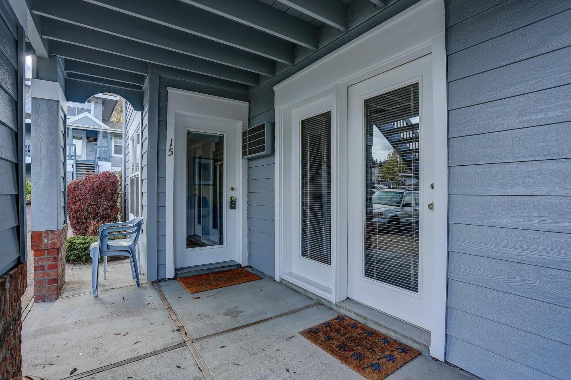 15 Lodge Hood River Exterior photo